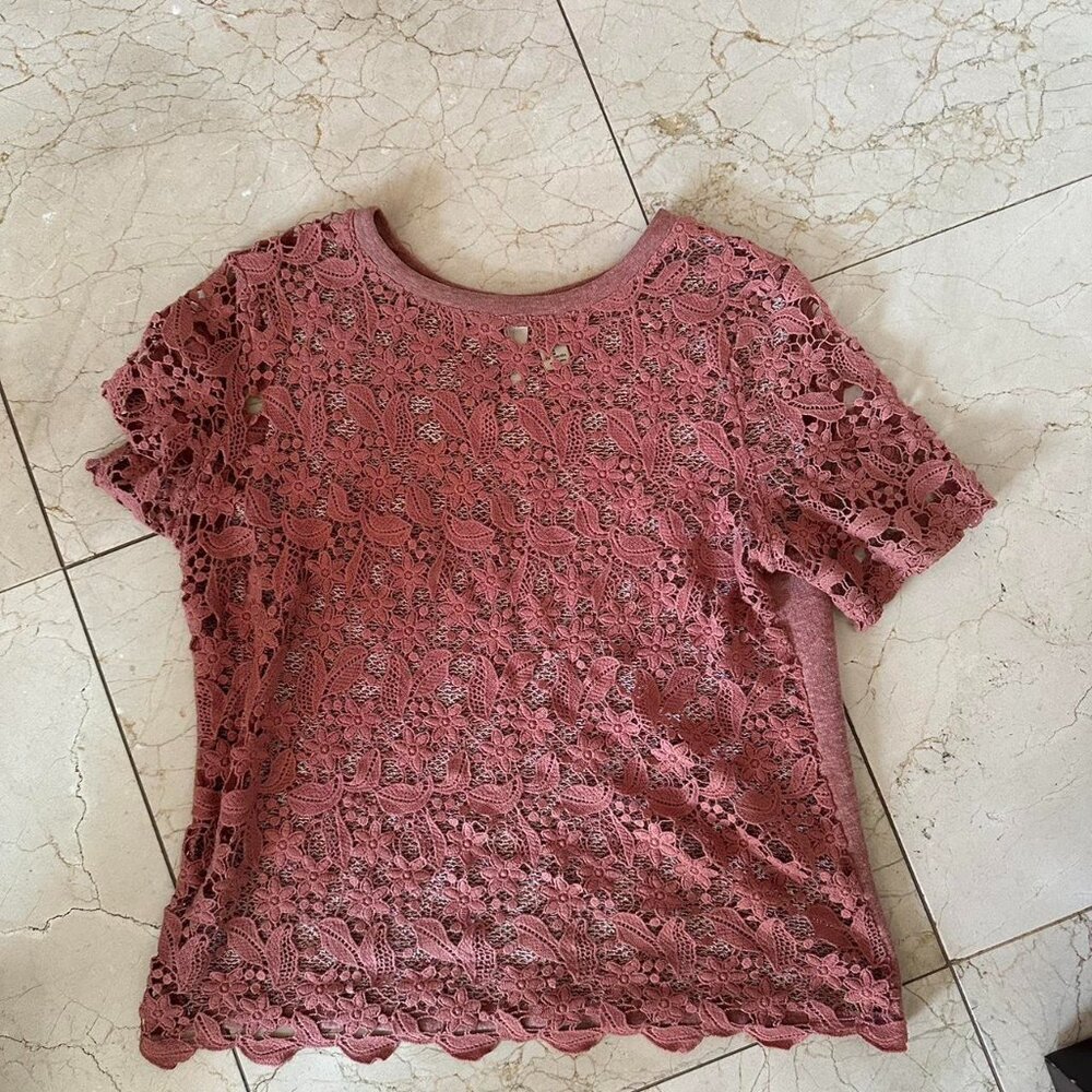Super cute crochet dust rose pink top from forever21